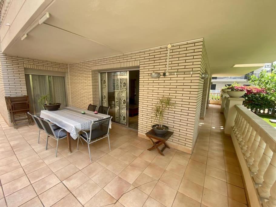 For A Stay Balears Beach Salou Bagian luar foto
