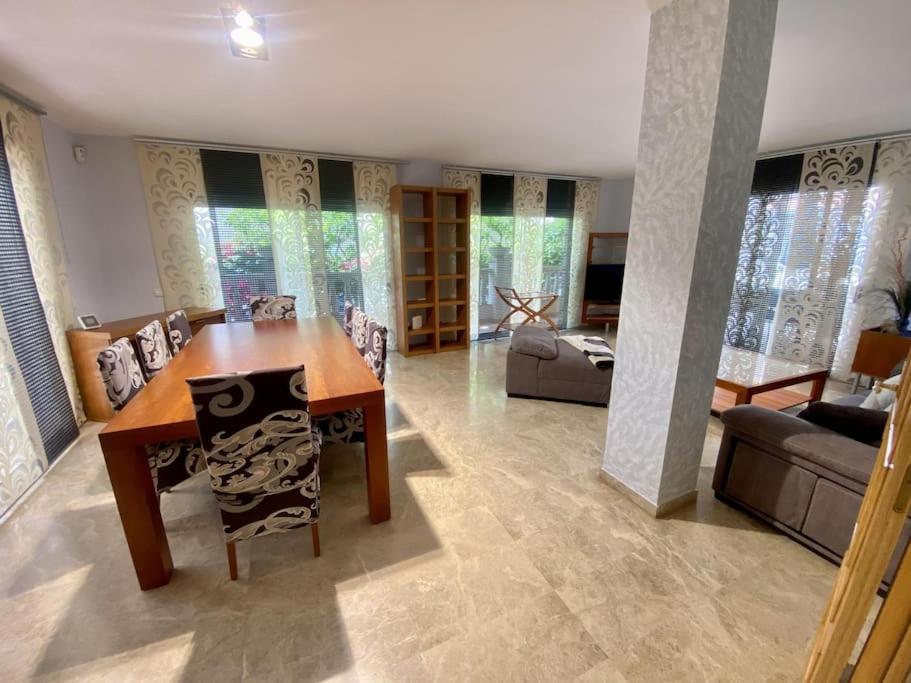For A Stay Balears Beach Salou Bagian luar foto