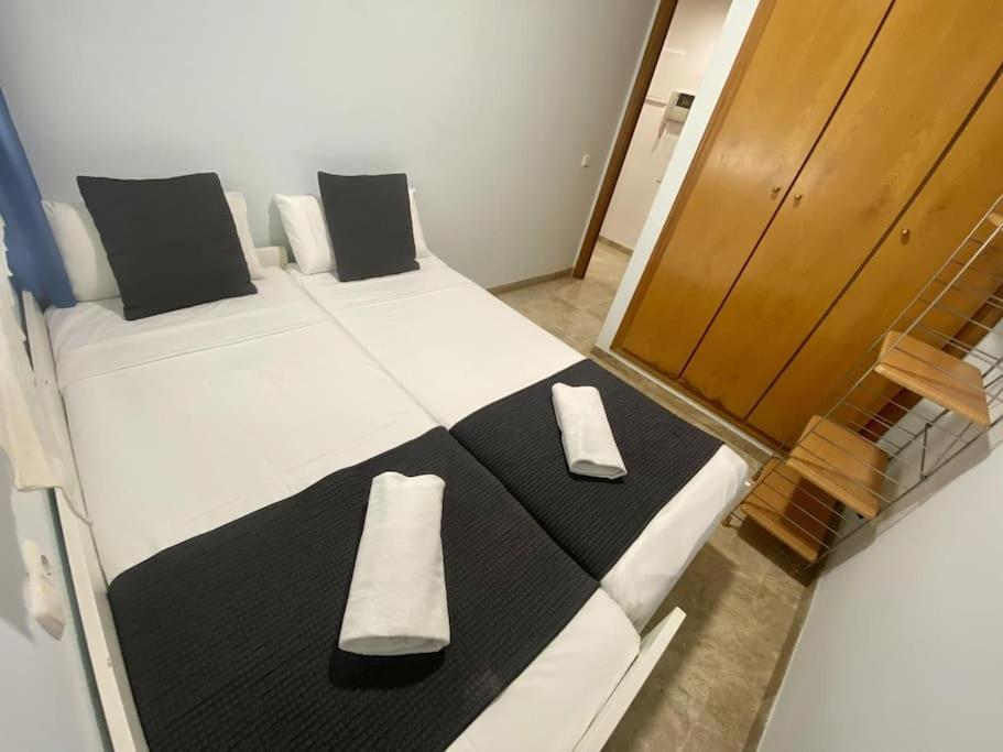 For A Stay Balears Beach Salou Bagian luar foto